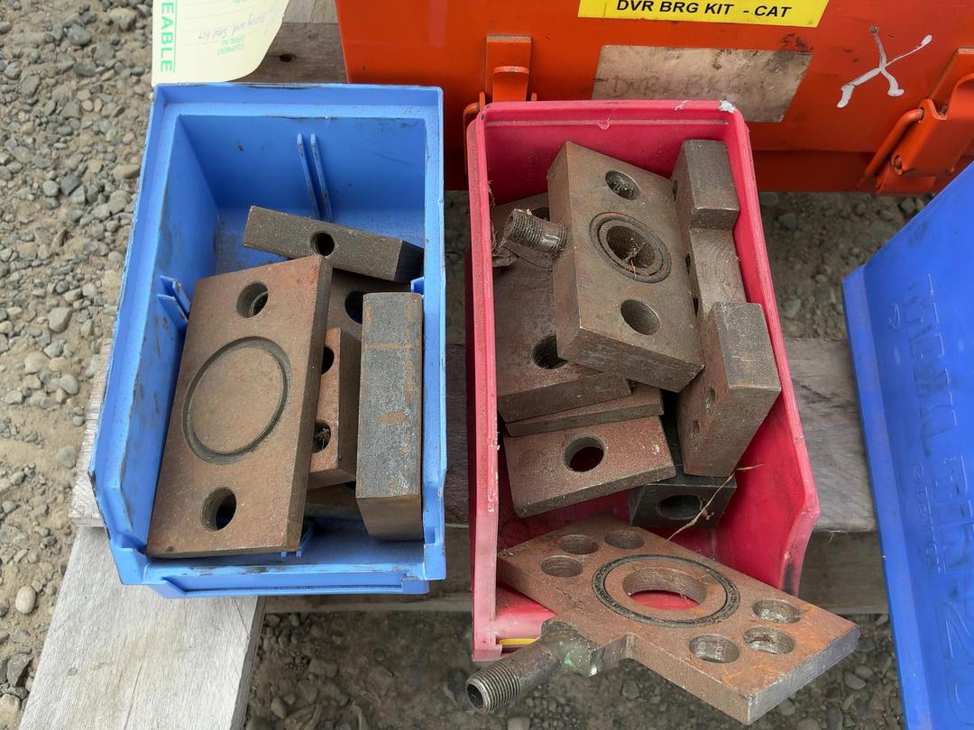 Photo '4' of Bearings and Seals Photo '4' of Bearings and Seals