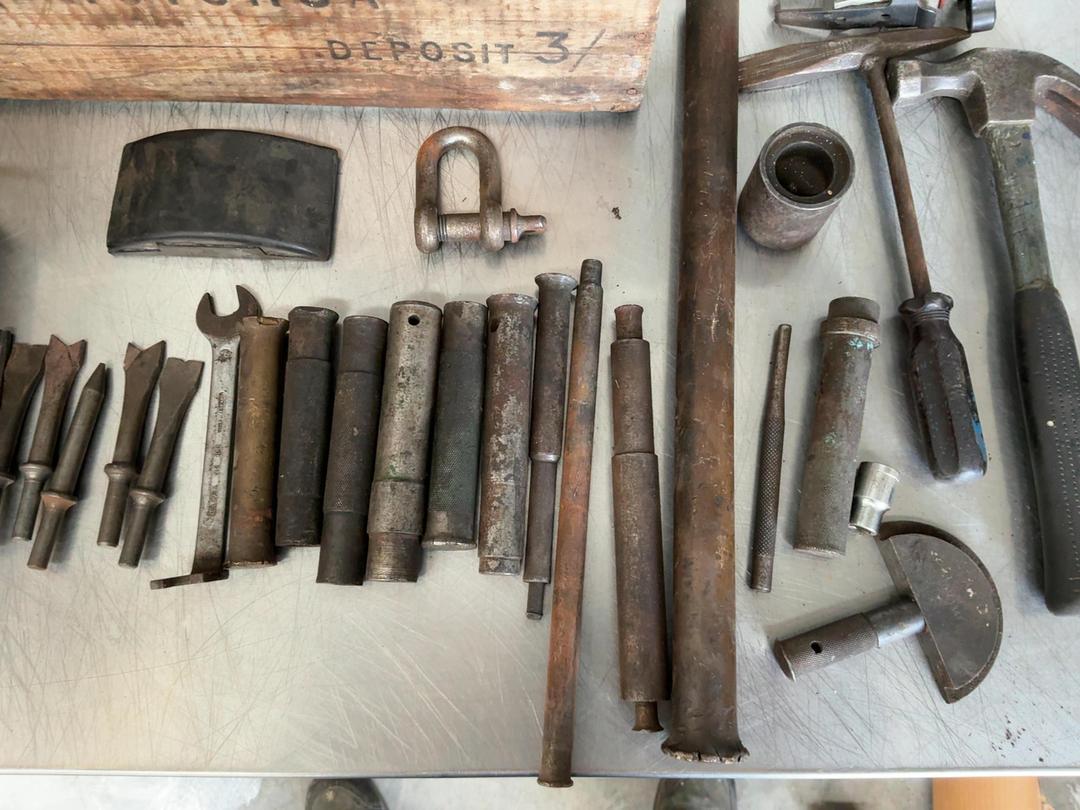 Photo '3' of Box of assorted hand punches or pins