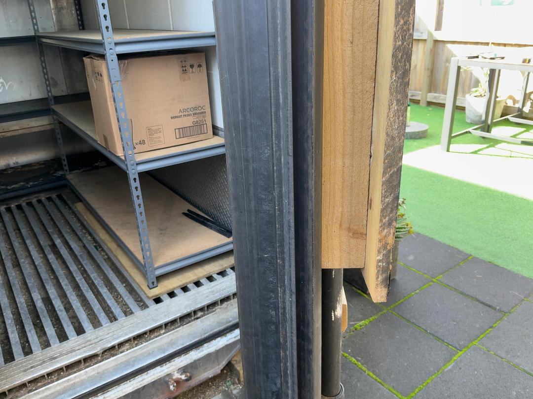 Photo '19' of 10ft Insulated Container with Cladding