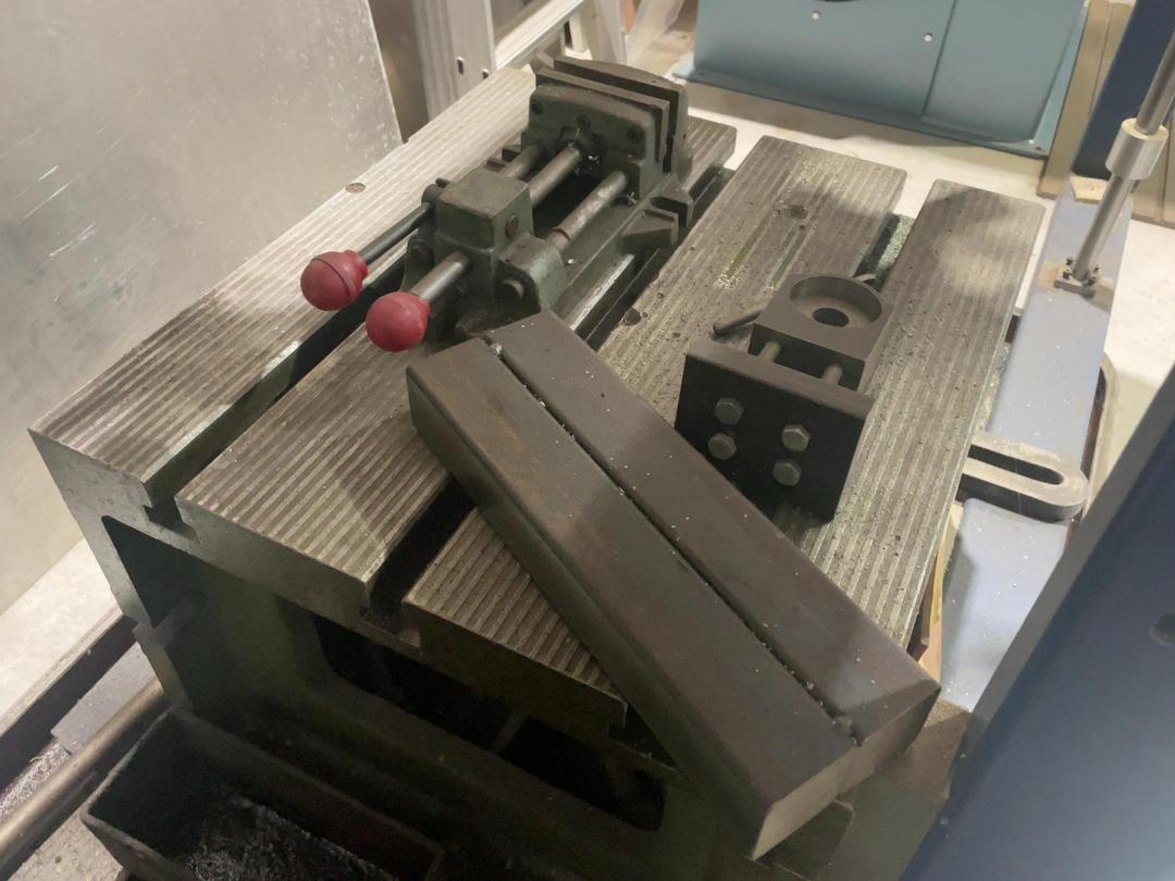 Photo '10' of Csepel RF20 Radial Drilling Machine Photo '10' of Csepel RF20 Radial Drilling Machine