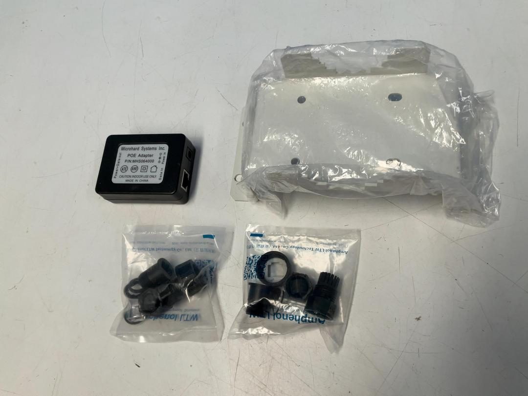 Photo '9' of Microhard Wireless Gateway or Similar - Model IPn920T-IP67-NZ-EXP Photo '9' of Microhard Wireless Gateway or Similar - Model IPn920T-IP67-NZ-EXP