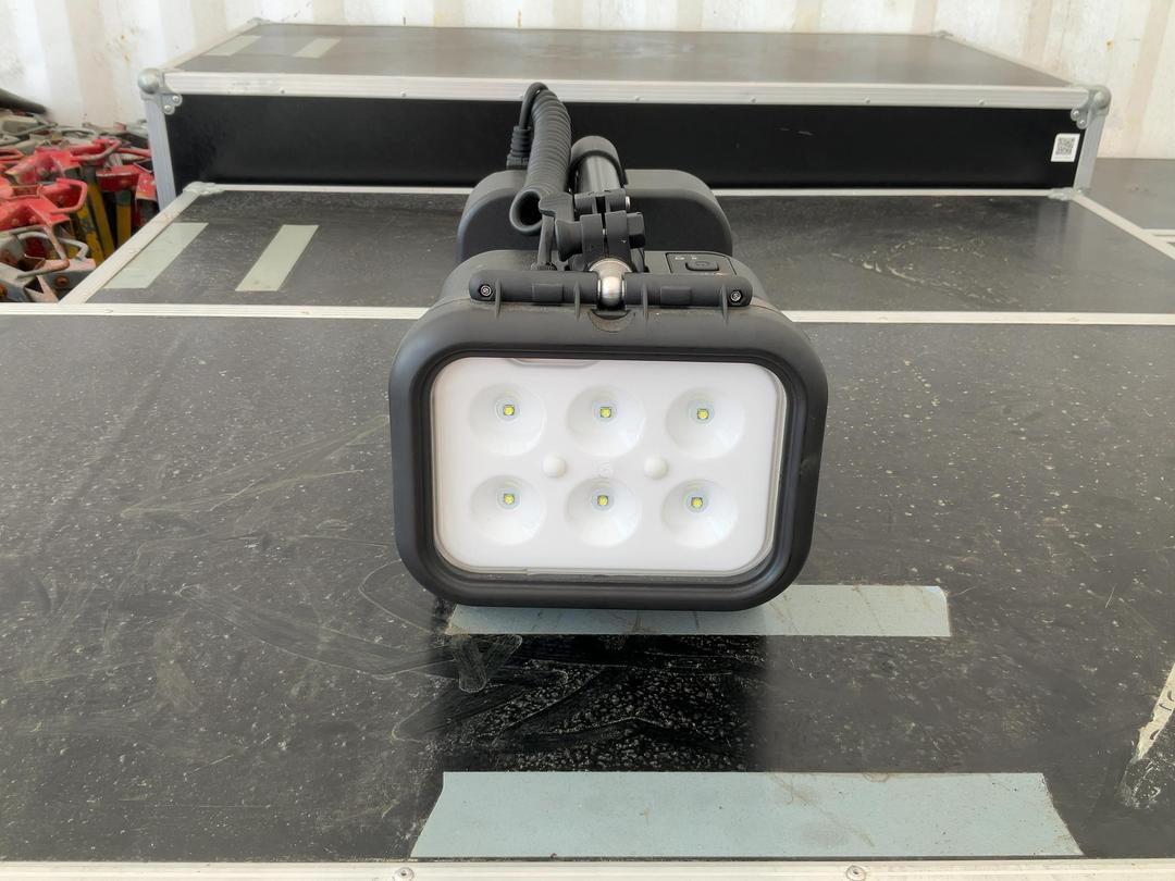 Photo '2' of Pelican 9430 Remote Area Lighting System Photo '2' of Pelican 9430 Remote Area Lighting System