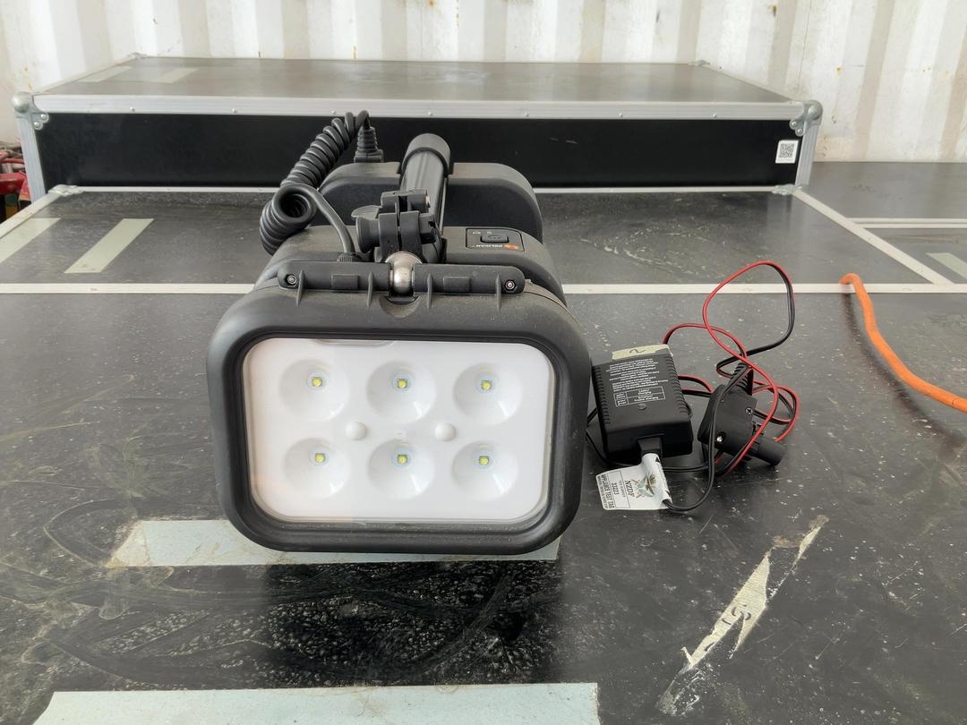 Photo '2' of Pelican 9430 Remote Area Lighting System Photo '2' of Pelican 9430 Remote Area Lighting System