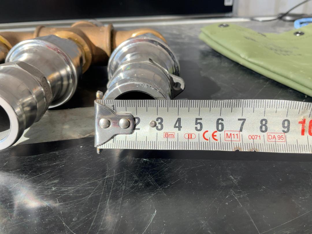 Photo '6' of Triple-branch mainfold W/ Quick connect fittings Photo '6' of Triple-branch mainfold W/ Quick connect fittings