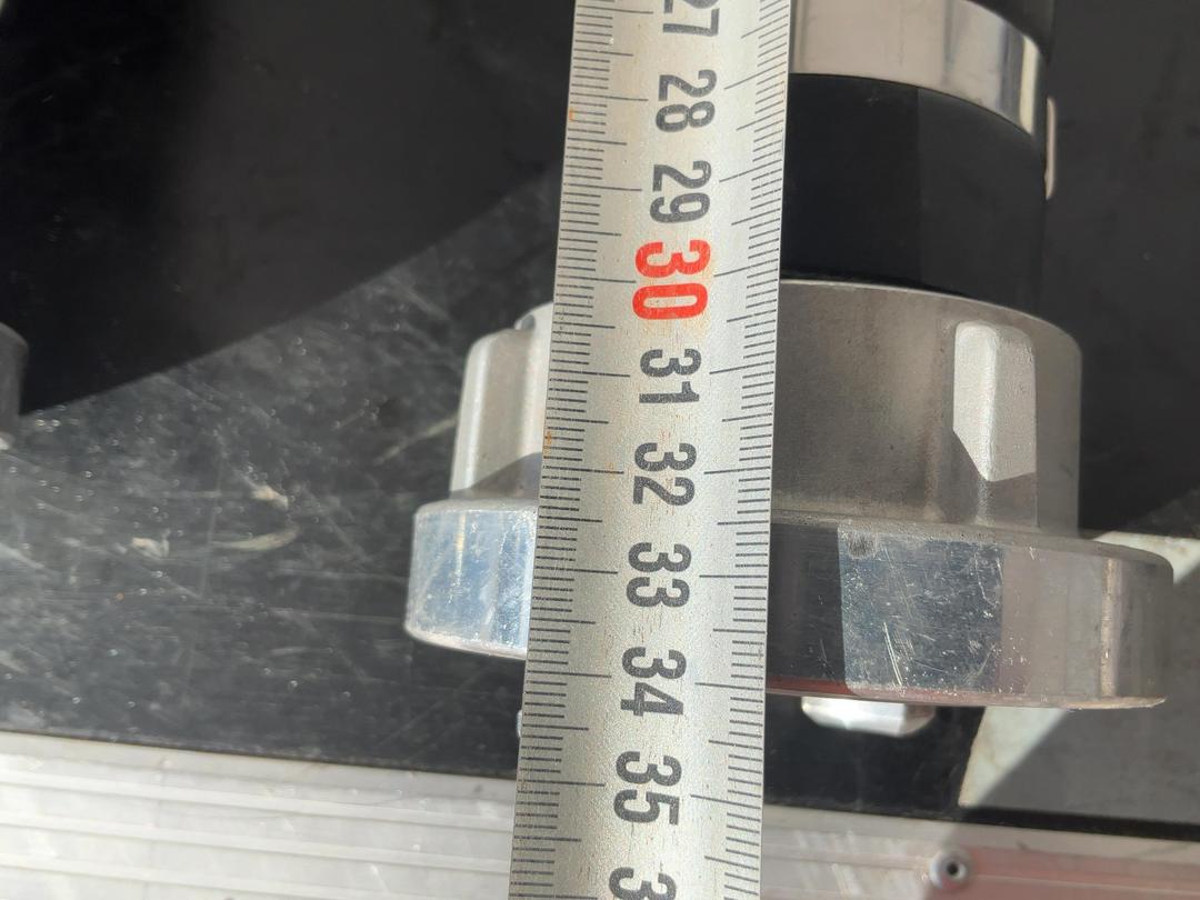 Photo '6' of Two Quick Hitch Hose Connections