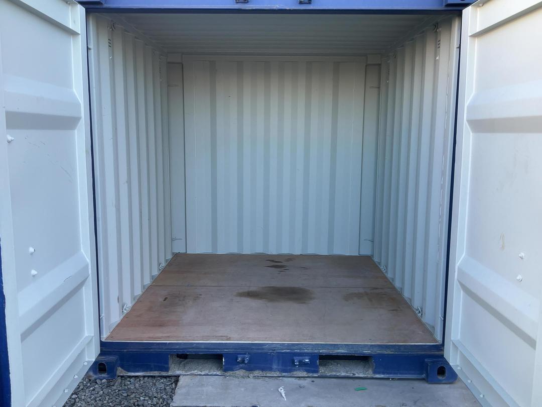 Photo '3' of 8ft Container Photo '3' of 8ft Container