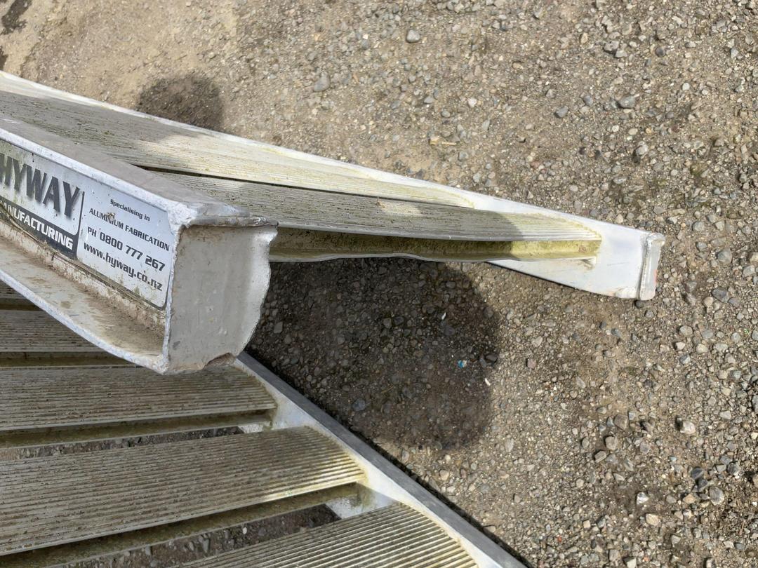 Photo '5' of Hyway Ramps 600kg Per Pair Photo '5' of Hyway Ramps 600kg Per Pair