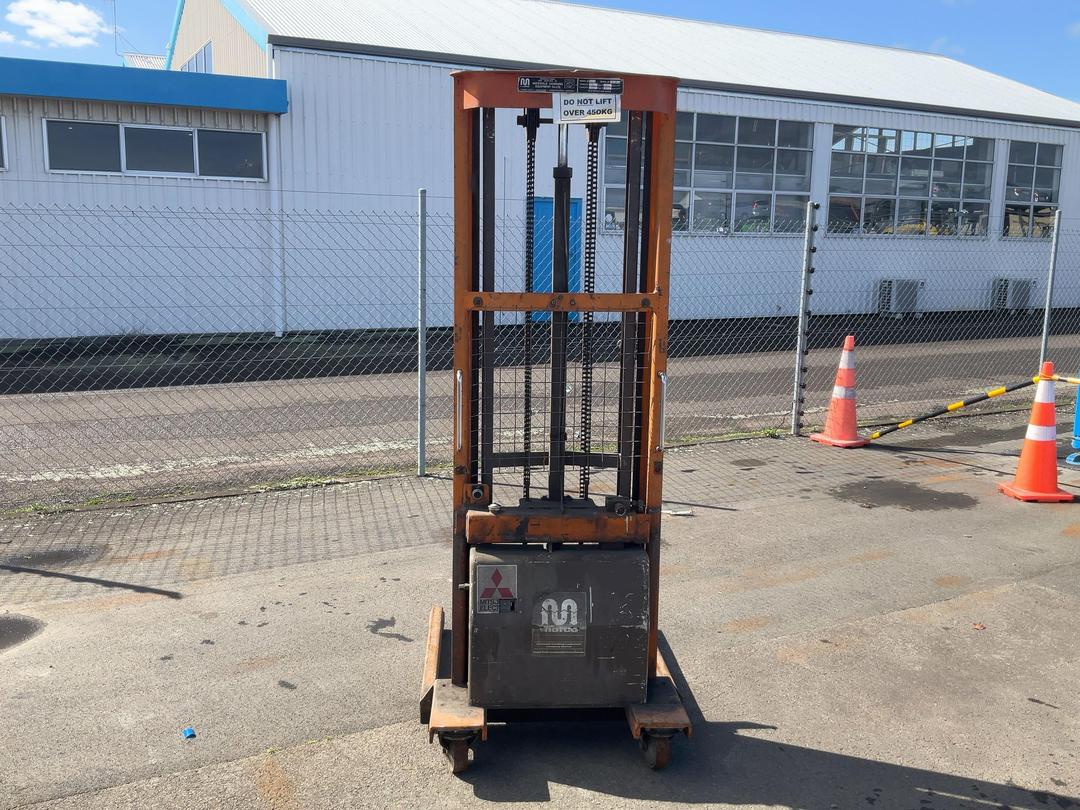 Photo '3' of Matco Walk Behind Forklift