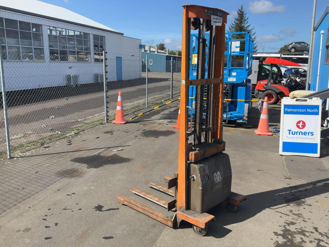 Photo '7' of Matco Walk Behind Forklift