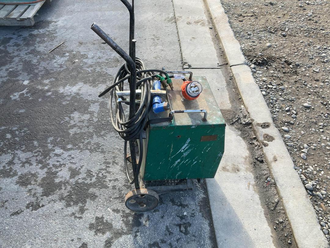Photo '8' of Apex Arc Welder Photo '8' of Apex Arc Welder