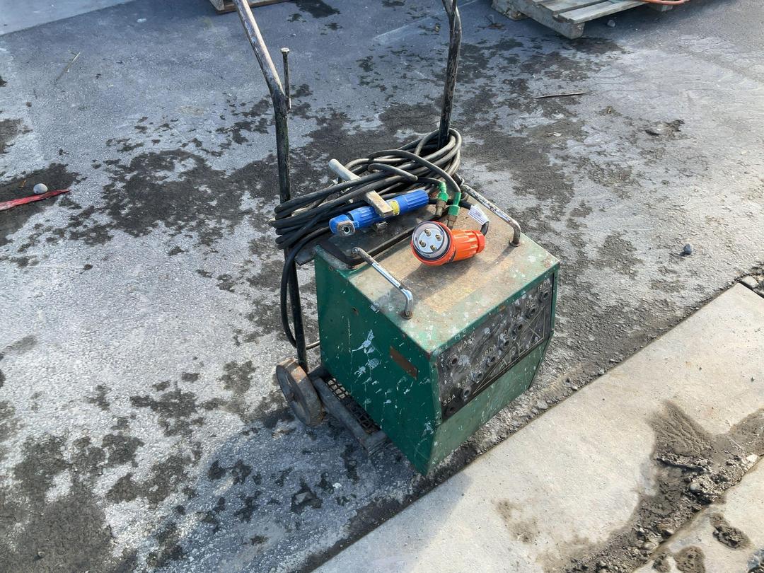 Photo '9' of Apex Arc Welder Photo '9' of Apex Arc Welder