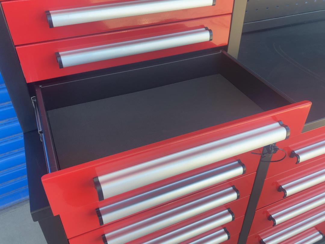 Photo '4' of Workbench - 40 Drawer / 2 Cupboard & Bench *NEW* Photo '4' of Workbench - 40 Drawer / 2 Cupboard & Bench *NEW*