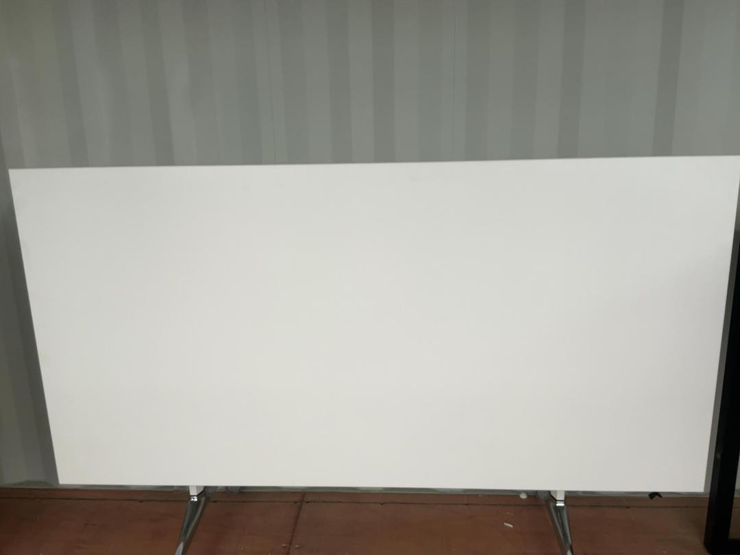 Photo '2' of White Boost Flip Table Photo '2' of White Boost Flip Table