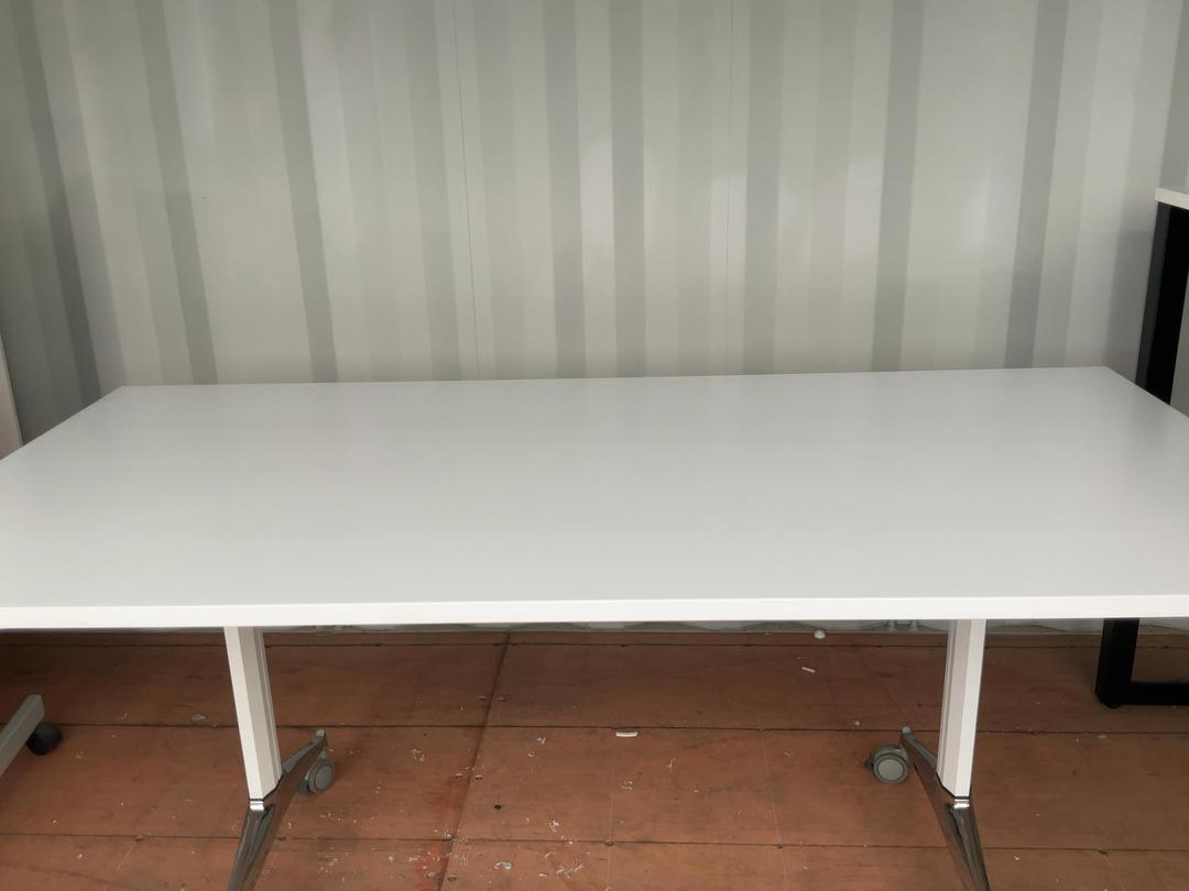 Photo '4' of White Boost Flip Table Photo '4' of White Boost Flip Table