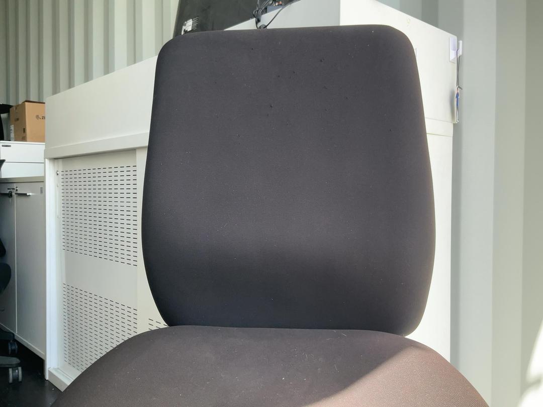 Photo '4' of Office Chair Photo '4' of Office Chair