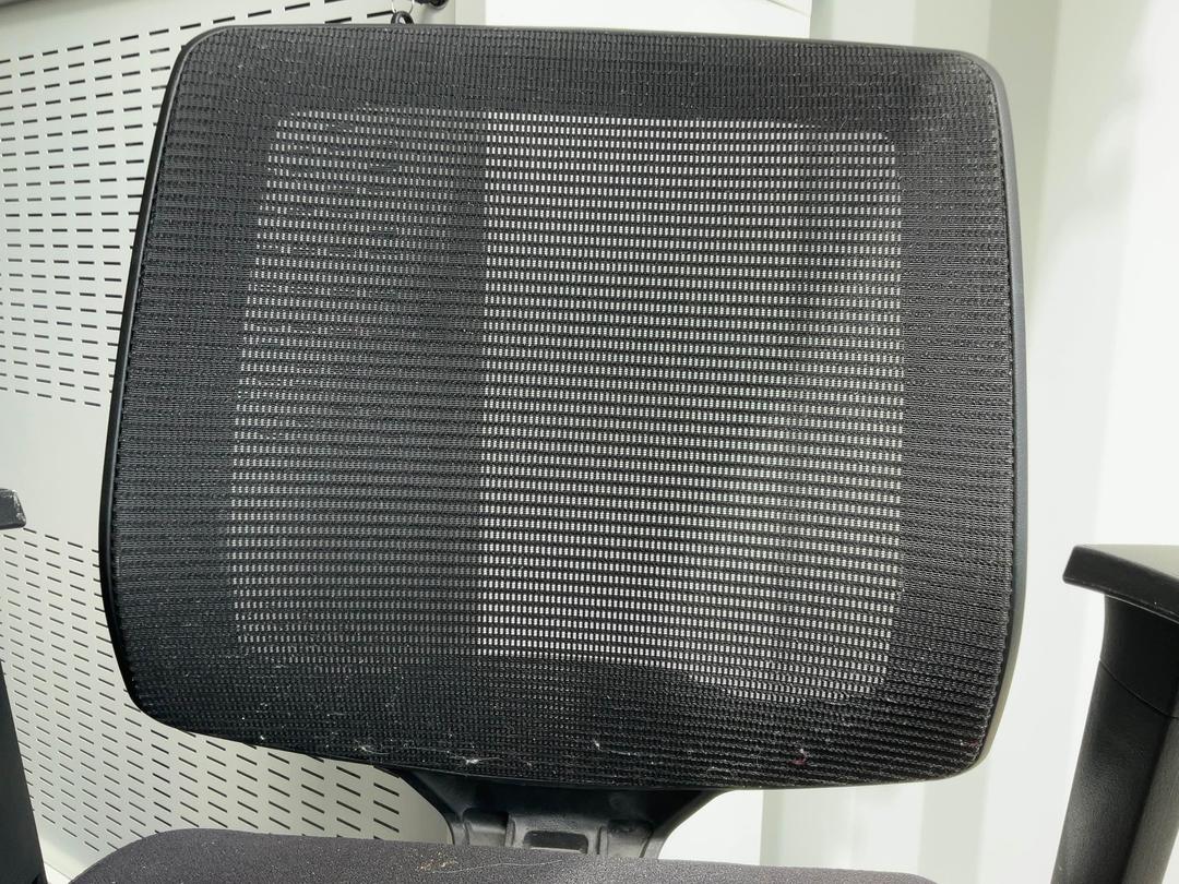 Photo '4' of Office Chair Photo '4' of Office Chair