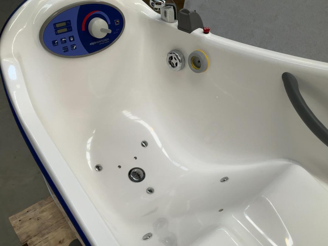 Photo '7' of ARJO - Parker 500 Assisted Bath System Photo '7' of ARJO - Parker 500 Assisted Bath System