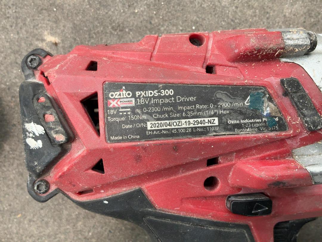 Photo '3' of Ozito power tools