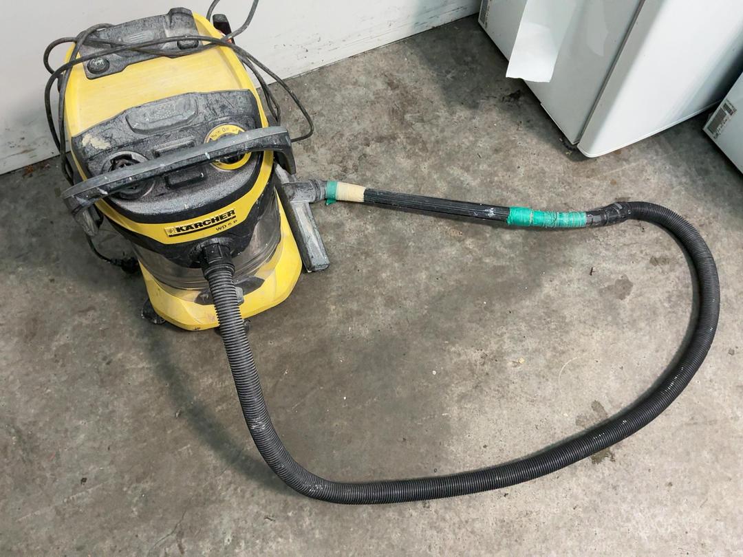 Photo '2' of Kärcher Wet Dry Vacuum Photo '2' of Kärcher Wet Dry Vacuum