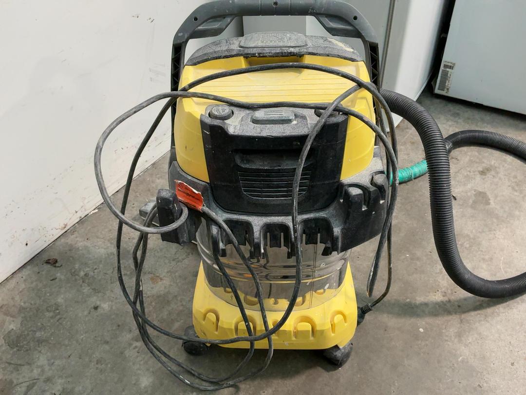 Photo '4' of Kärcher Wet Dry Vacuum Photo '4' of Kärcher Wet Dry Vacuum
