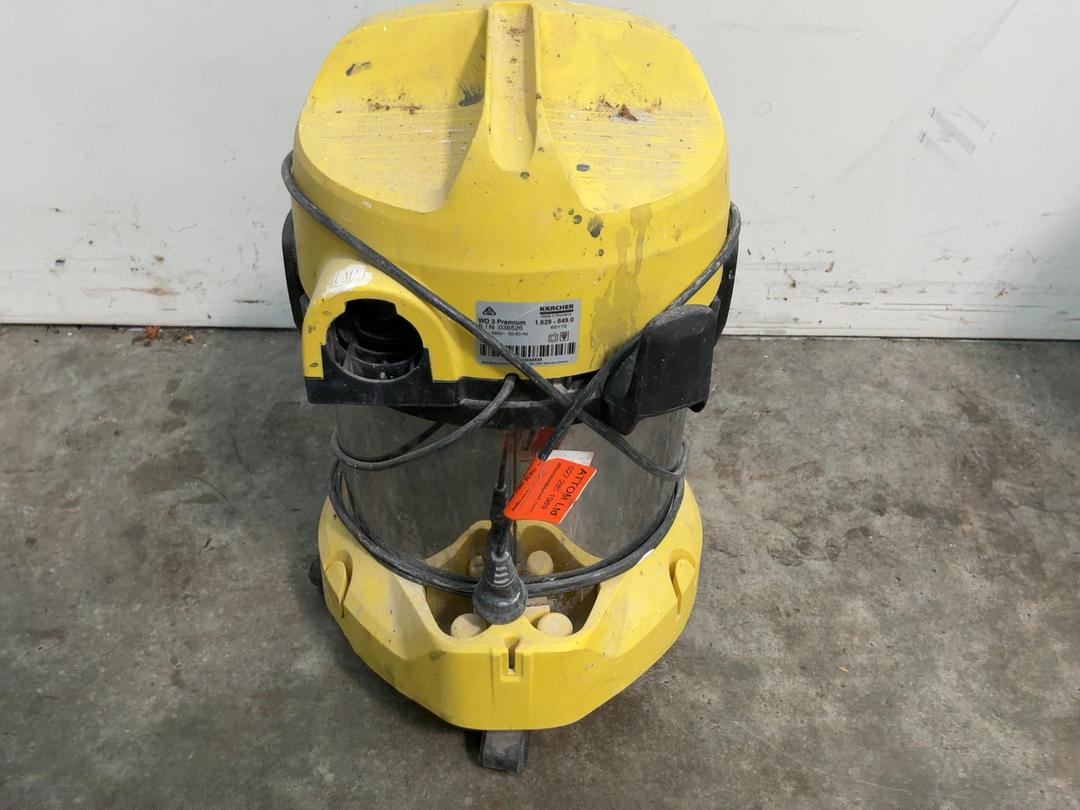Photo '2' of Kärcher Vacuum Photo '2' of Kärcher Vacuum