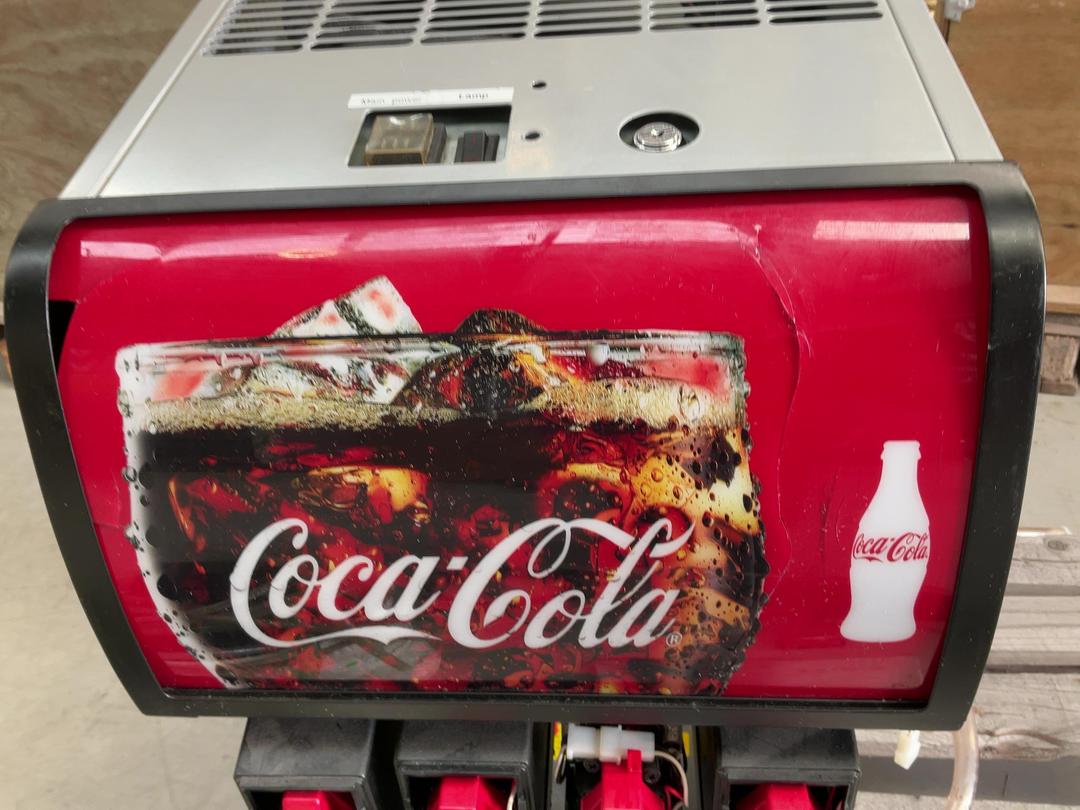 Photo '3' of Coca Cola/Soft Drink Dispenser