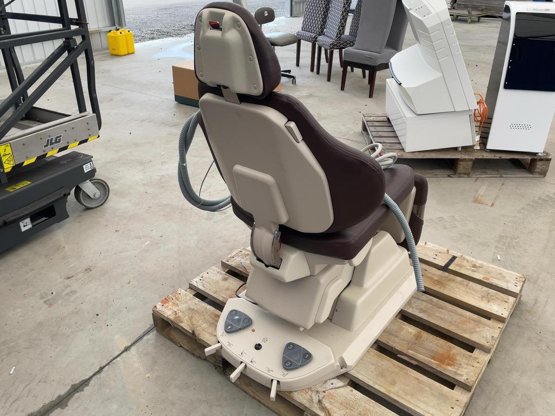 Photo '3' of Brown Dental Chair