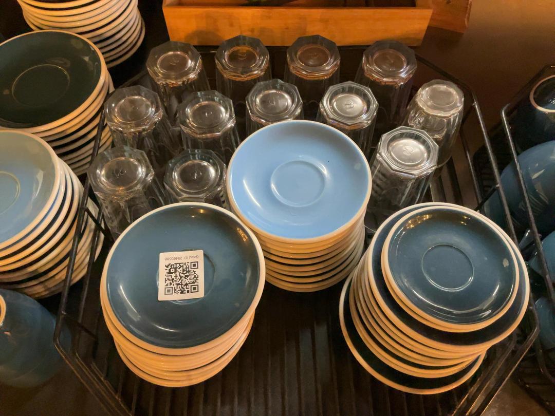 Photo '3' of Coffee cups, Saucers & Glasses