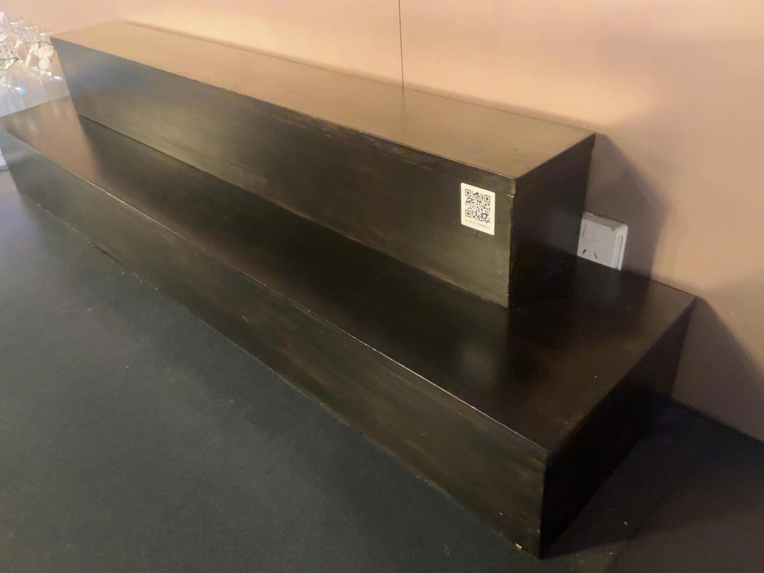 Photo '3' of Display Shelf