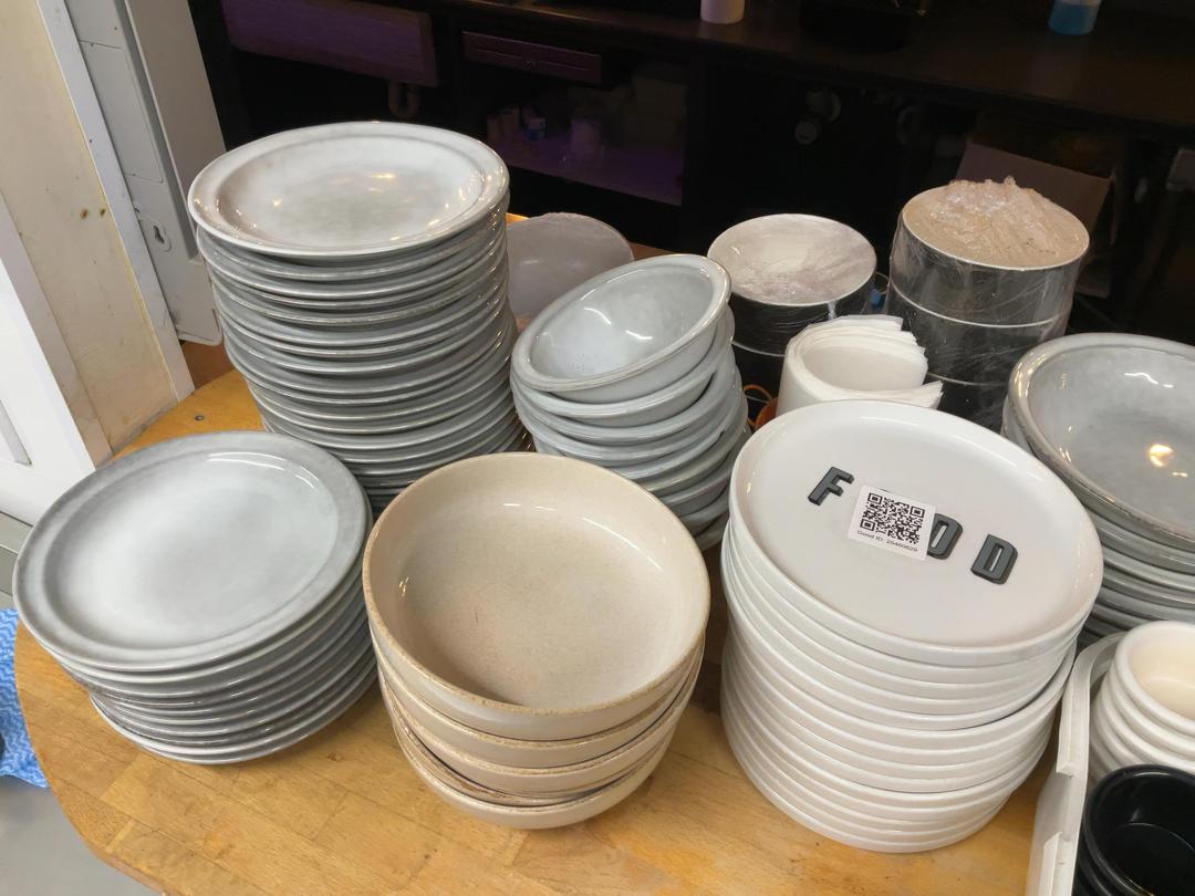 Photo '6' of Large selection of plates and bowls