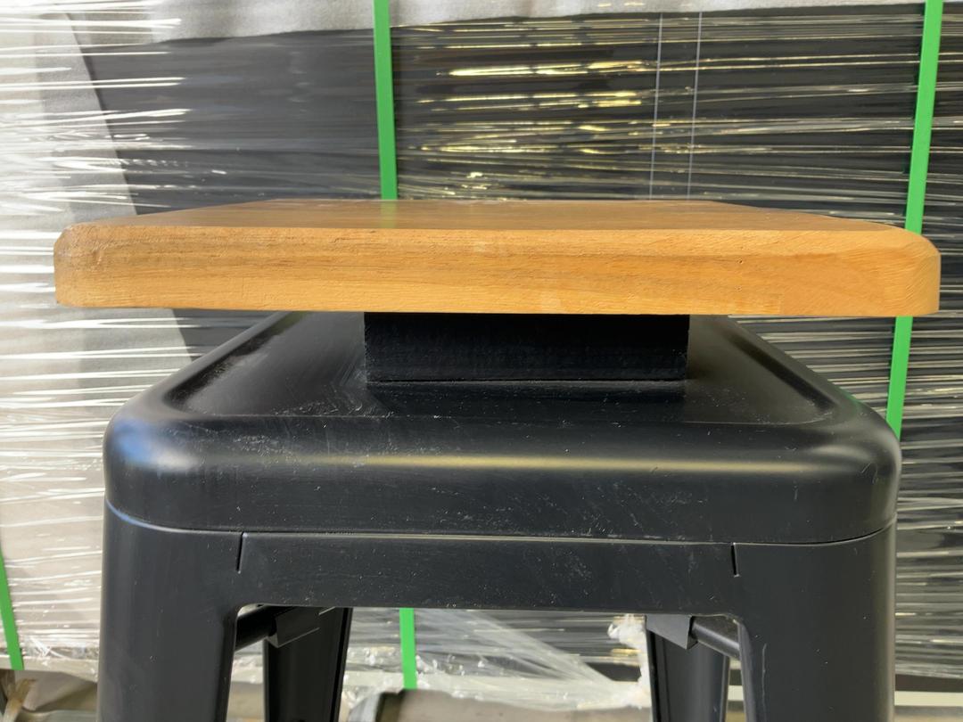 Photo '9' of 3x Wooden-Like Barstools with Metal-Like Legs