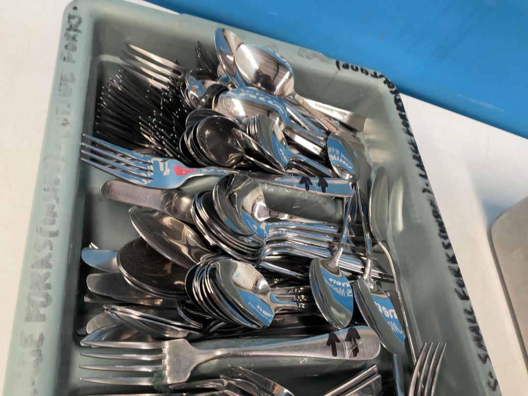 Photo '6' of Bulk Lot of Cutlery - Knives, Forks, Spoons and Teaspoons