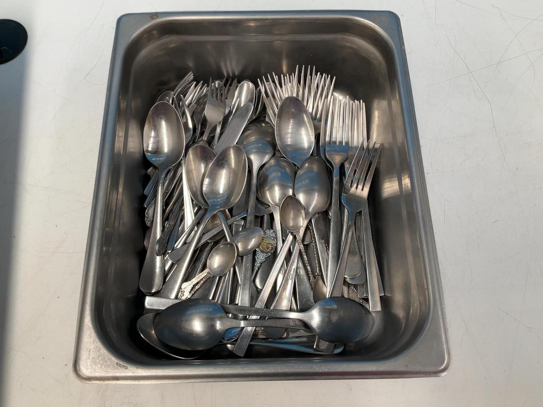 Photo '7' of Bulk Lot of Cutlery - Knives, Forks, Spoons and Teaspoons