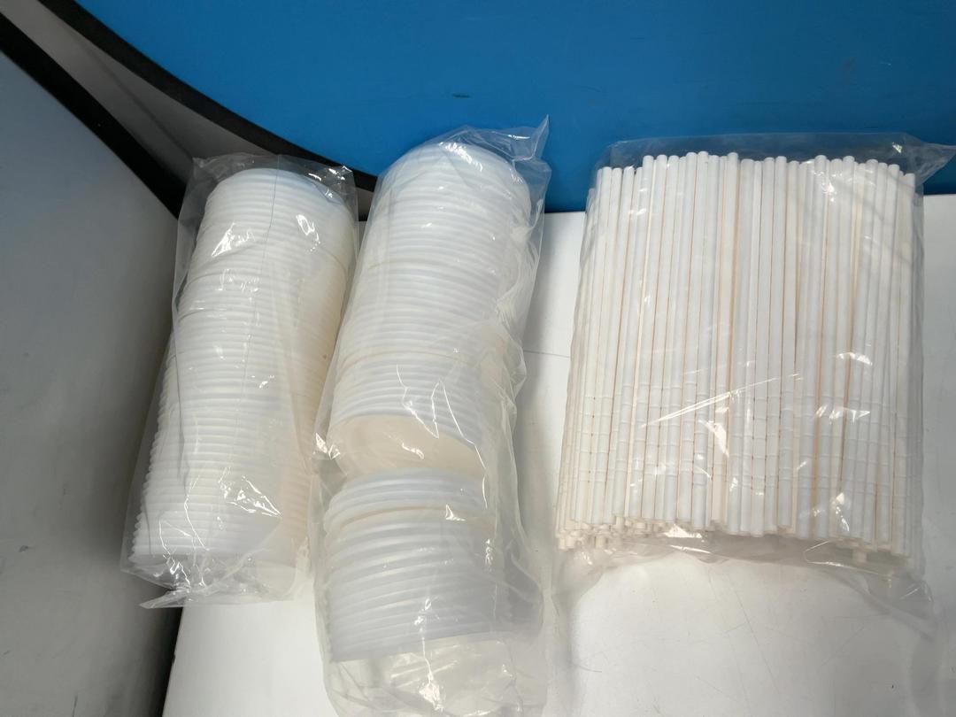 Photo '17' of Drinking Glasses, Paper-Like Straws Etc