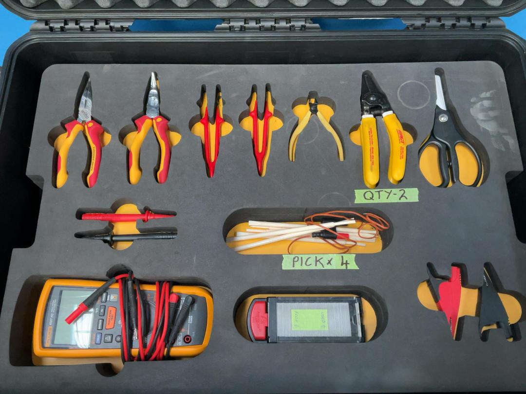 Photo '3' of Avionics Kit in SKB case Photo '3' of Avionics Kit in SKB case