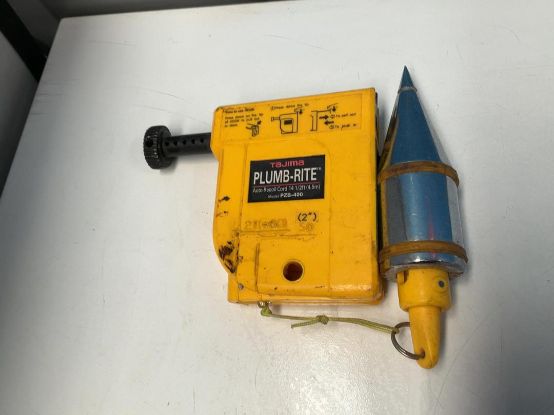 Photo '4' of Tajima Plumb-Rite Auto Recoil Cord 14 1/2ft (4.5m) - Model PZB-400 Photo '4' of Tajima Plumb-Rite Auto Recoil Cord 14 1/2ft (4.5m) - Model PZB-400