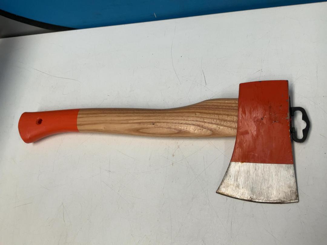 Photo '15' of Various Hand Tools Etc - Pink Hard Hat, Bahco Small Axe Etc Photo '15' of Various Hand Tools Etc - Pink Hard Hat, Bahco Small Axe Etc