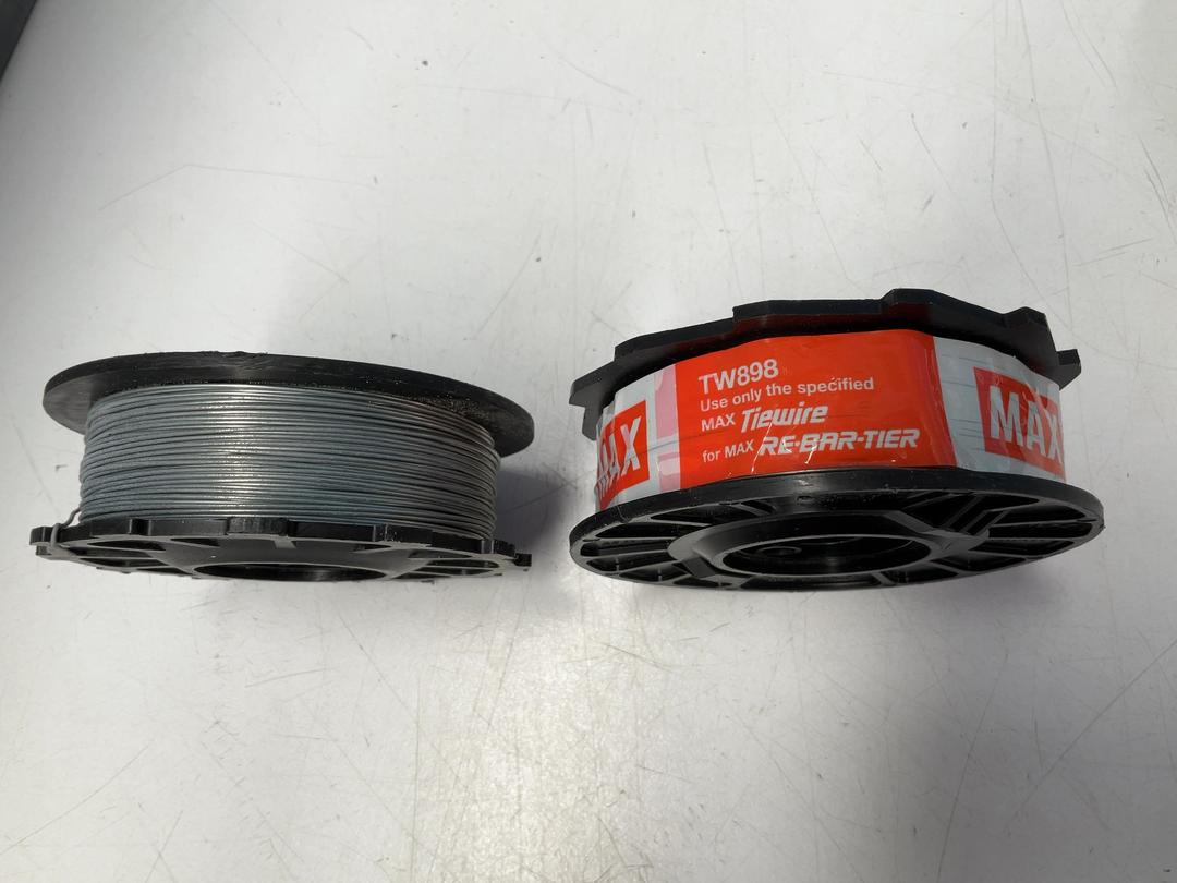 Photo '4' of 12x Reels of Tiewire or Similar Photo '4' of 12x Reels of Tiewire or Similar