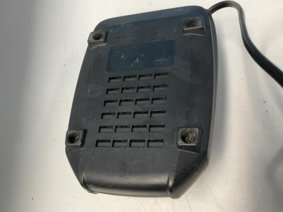 Photo '8' of Bosch Charger - Model AL 1830 CV Photo '8' of Bosch Charger - Model AL 1830 CV