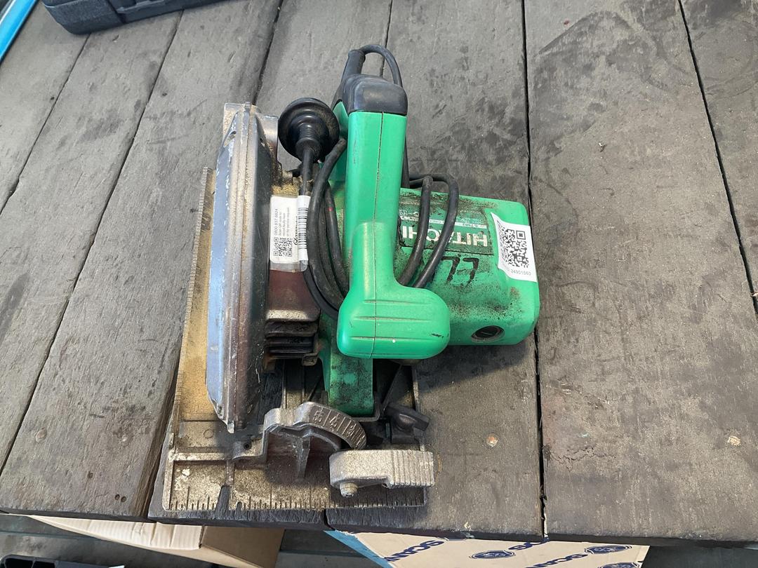 Photo '2' of Hitachi C 7SB2 185mm circular saw Photo '2' of Hitachi C 7SB2 185mm circular saw
