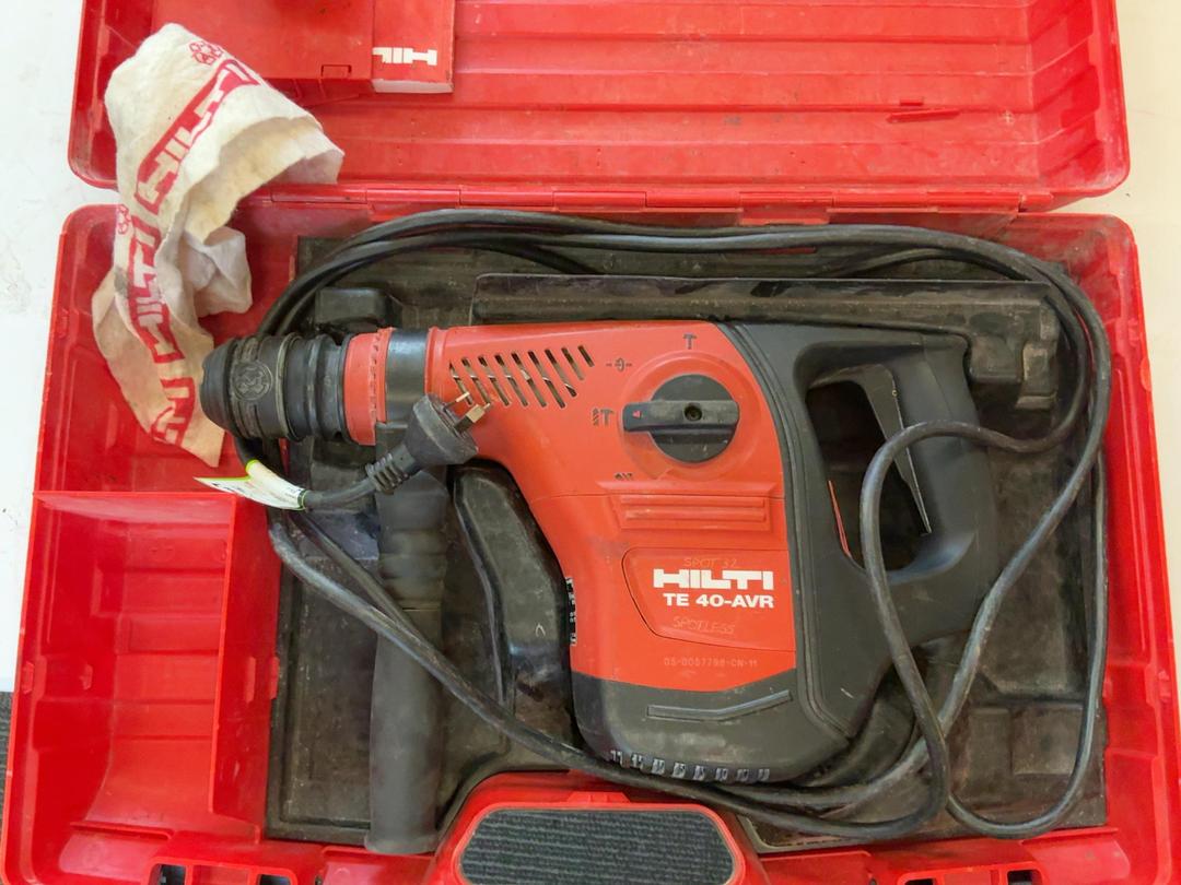 Photo '2' of Hilti TE 40-AVR Combihammer Photo '2' of Hilti TE 40-AVR Combihammer