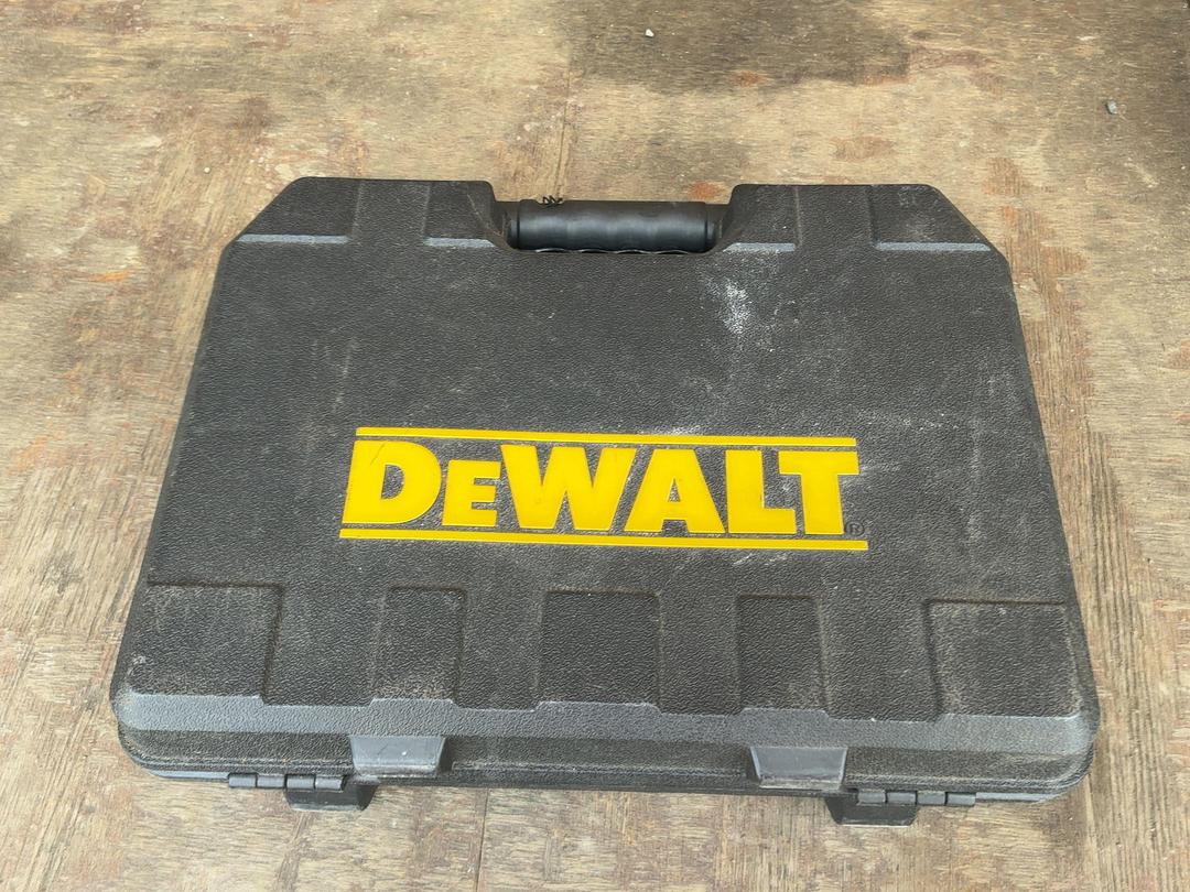 Photo '7' of DeWalt D26414-XE 2000W Heat Gun Photo '7' of DeWalt D26414-XE 2000W Heat Gun