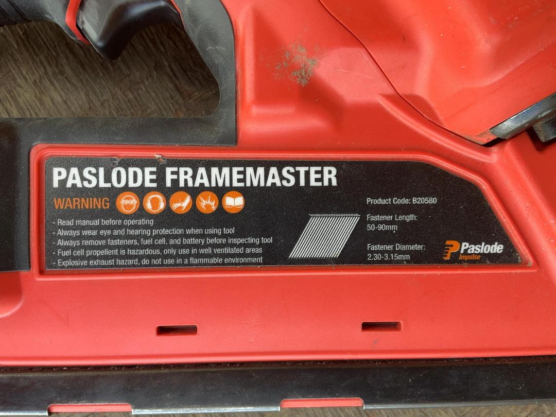 Photo '2' of Paslode B20580 Framemaster Nailer Photo '2' of Paslode B20580 Framemaster Nailer
