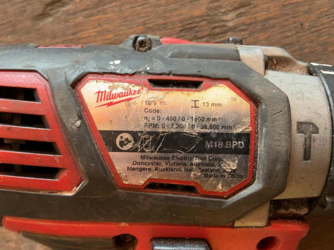 Photo '2' of Milwaukee M18 BPD Combi Drill Photo '2' of Milwaukee M18 BPD Combi Drill