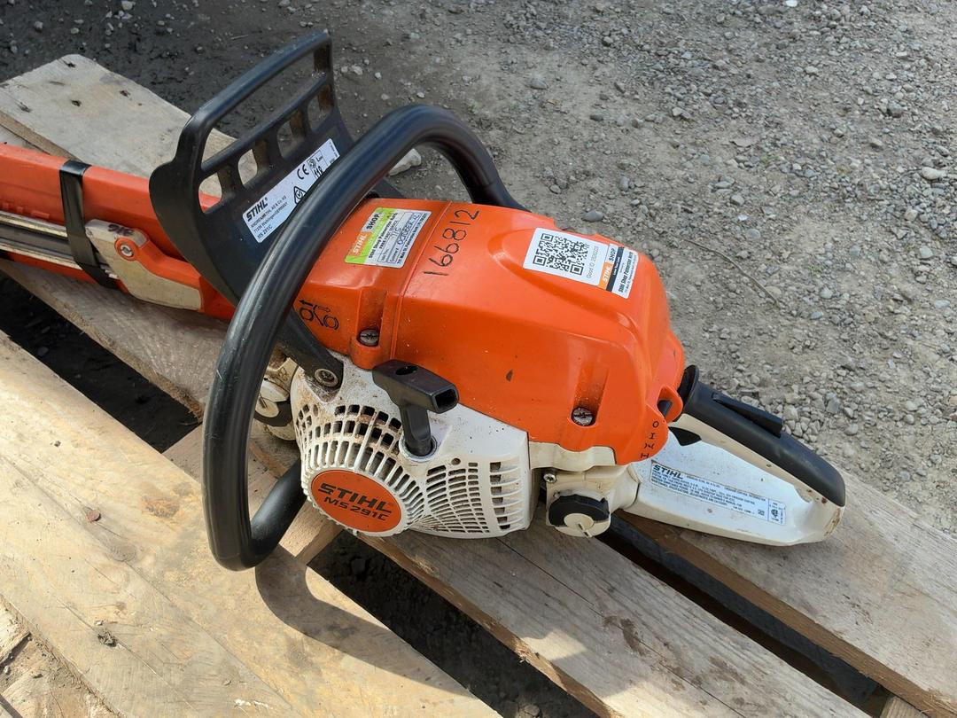 Photo '3' of Stihl MS 251\C Chainsaw Photo '3' of Stihl MS 251\C Chainsaw