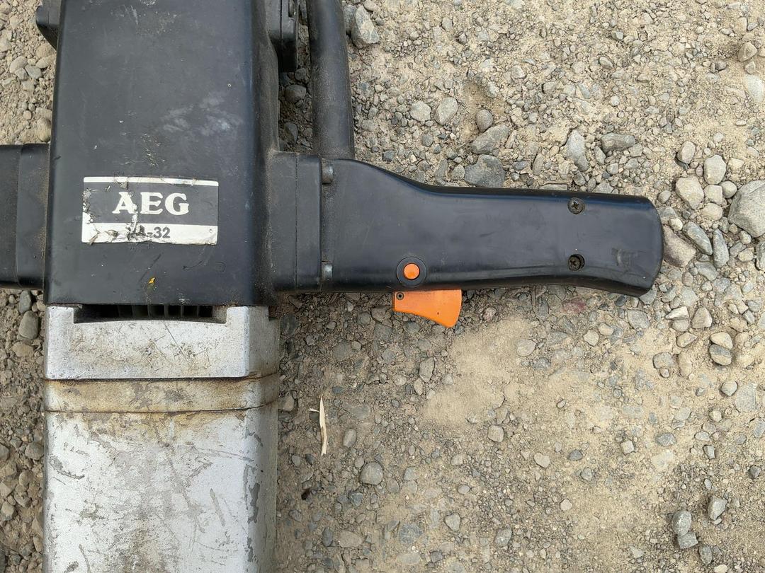 Photo '5' of AEG Corded Impact Wrench Photo '5' of AEG Corded Impact Wrench