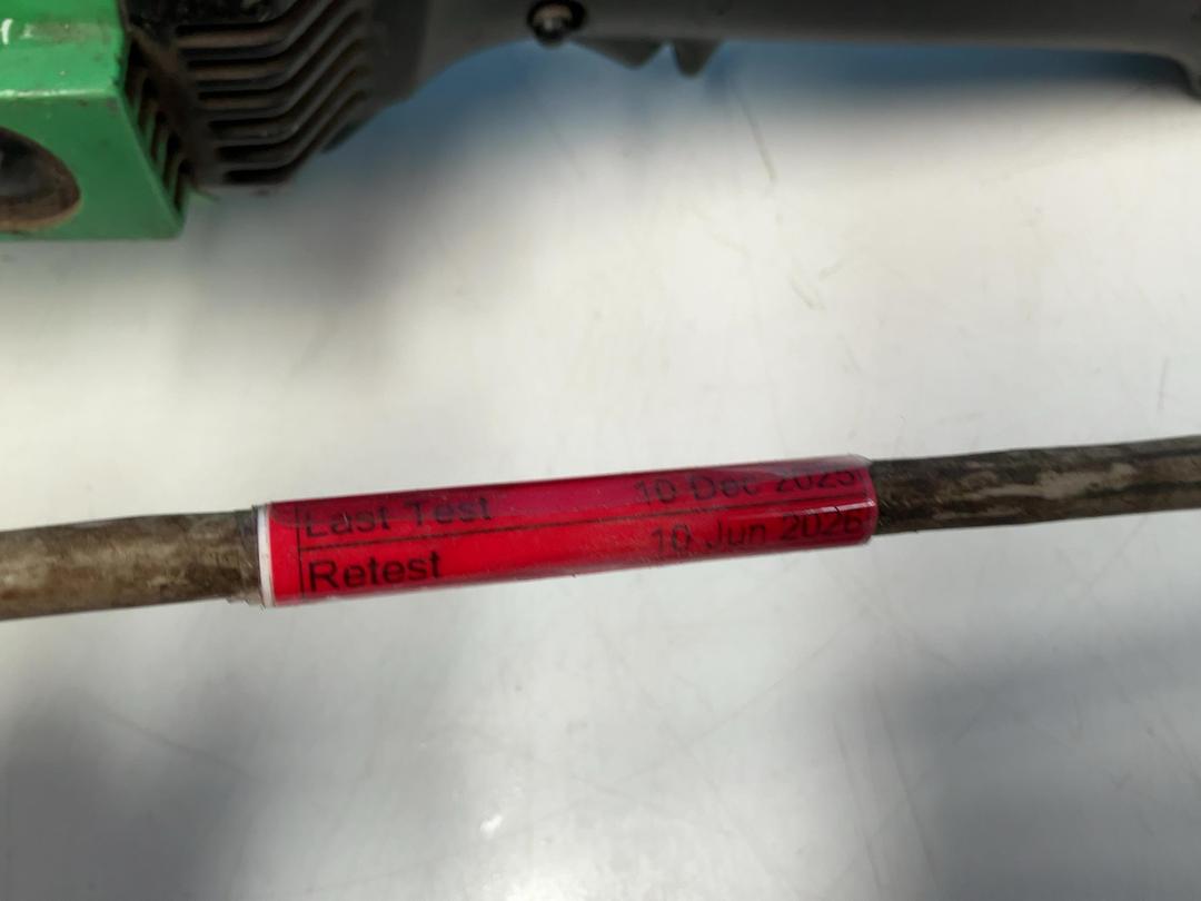 Photo '2' of Hitachi Grinder - Model PDU-125A