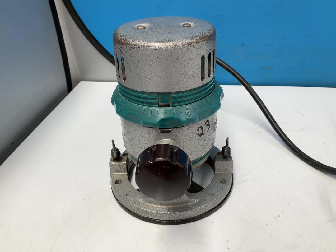 Photo '6' of Makita Router