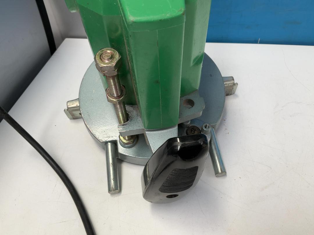 Photo '10' of Hitachi Electric Router - Type TR-12