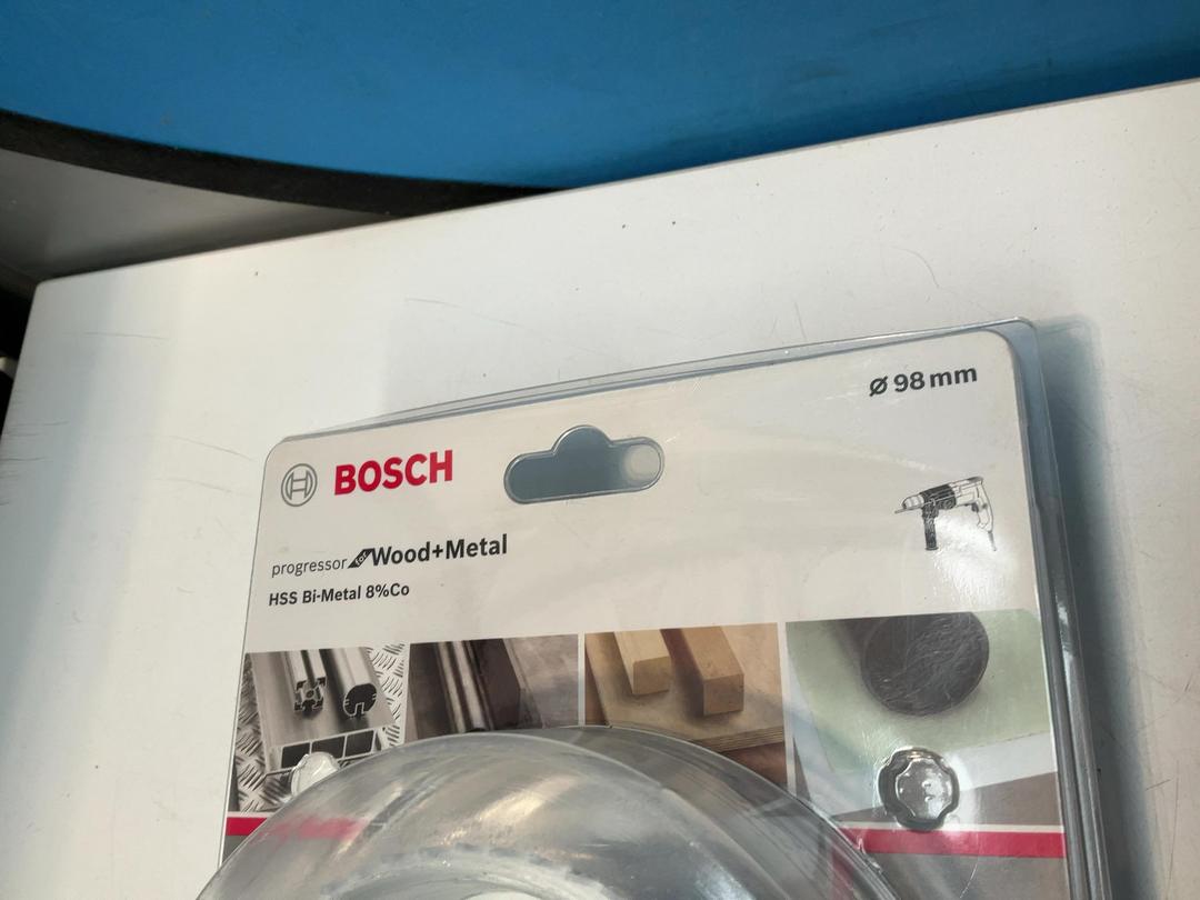 Photo '3' of Bosch Holesaw - Wood and Metal - 98mm Photo '3' of Bosch Holesaw - Wood and Metal - 98mm